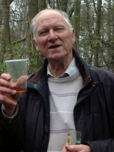 Bill celebrates his birthday after the mornings session by handing round delicious chocolate cake, excellent whiskey, red wine and ginger beer. Some people think this is the best thing about volunteering in the woods!